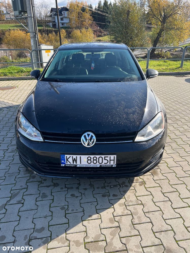 Volkswagen Golf - 2