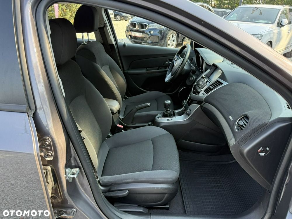 Chevrolet Cruze 2.0 D LT+ - 17