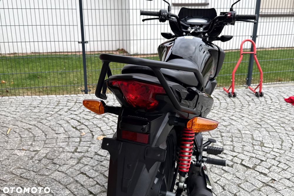 Honda CBF - 15