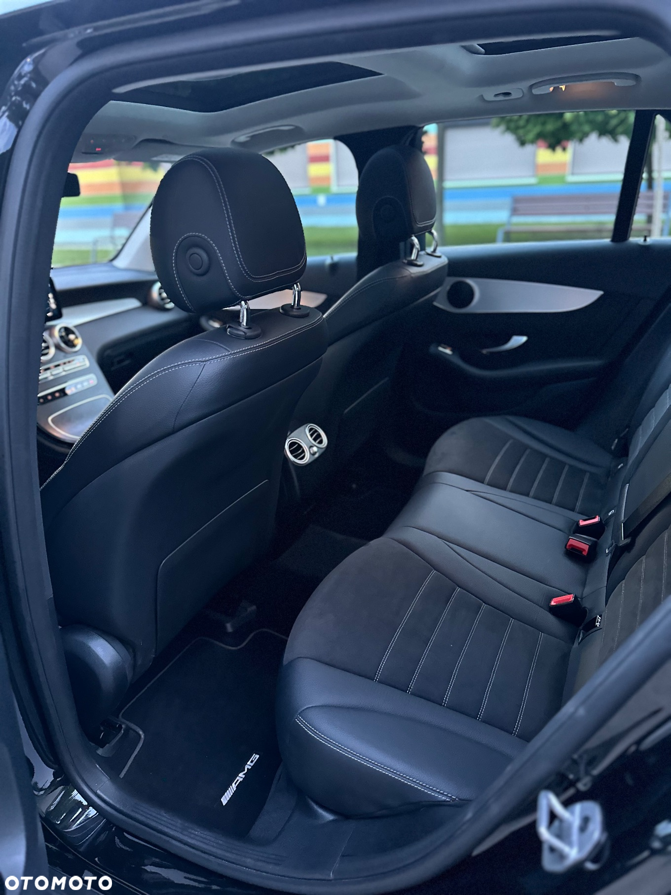 Mercedes-Benz GLC 300 de 4Matic 9G-TRONIC AMG Line - 25