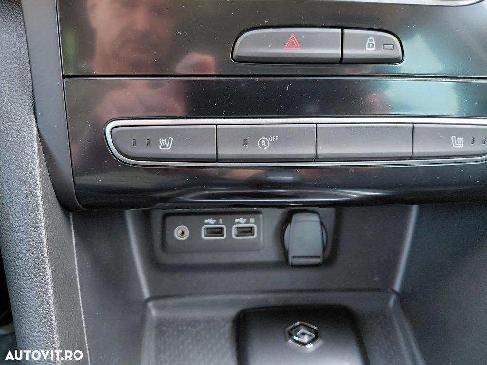 Renault Megane TCe 140 EDC GPF Techno - 17