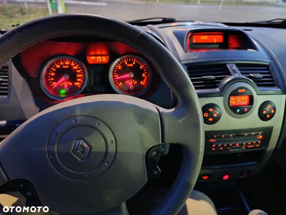 Renault Megane 2.0 Luxe Privilege - 23