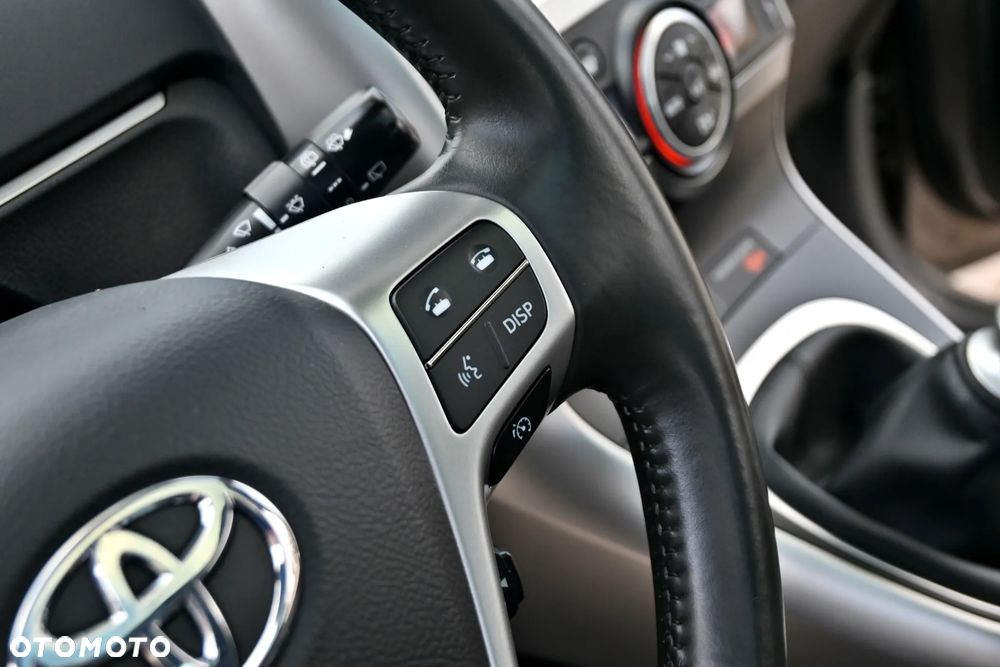 Toyota Verso 1.8 Sol EU5 - 28