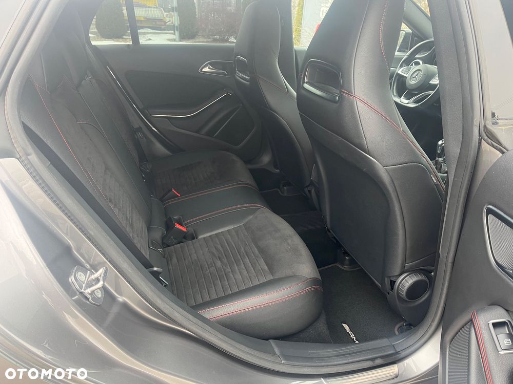 Mercedes-Benz CLA 180 Peak Edition - 7