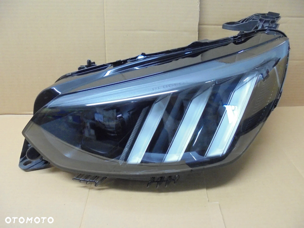 REFLEKTOR PEUGEOT 208 II LAMPA LEWA PRZÓD FULL LED OE 9823194180