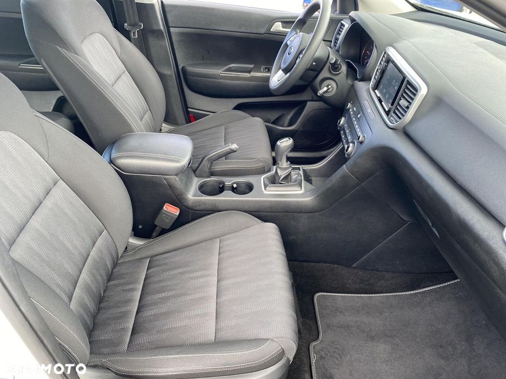 Kia Sportage - 14