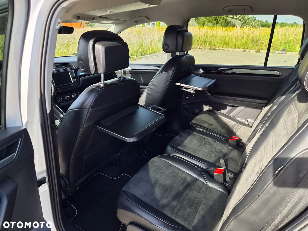 Volkswagen Touran - 20