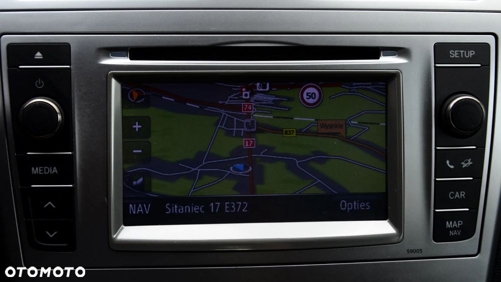 Toyota Avensis 2.0 D-4D - 17