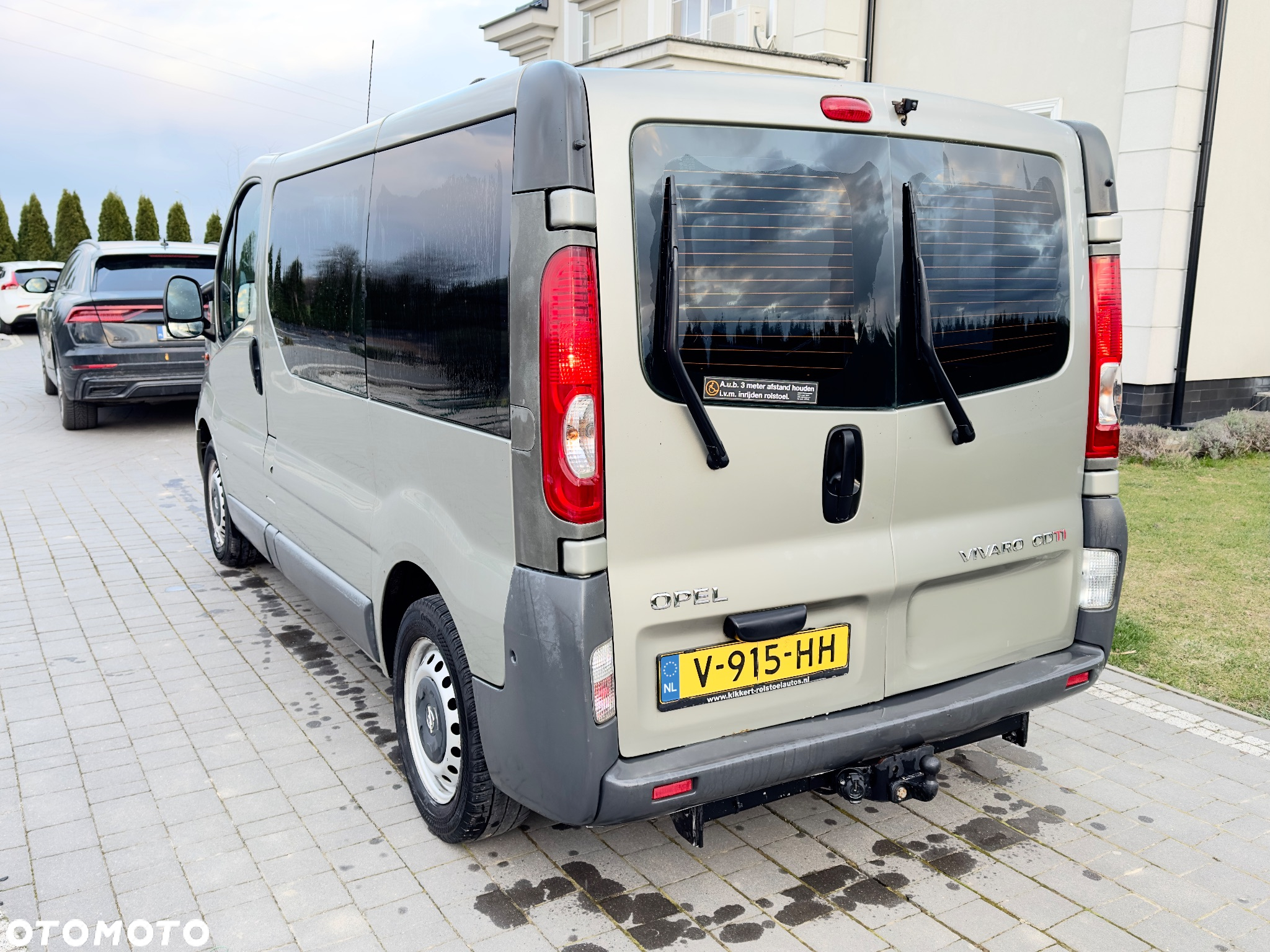 Opel Vivaro L2H1 2.9t Tecshift - 10