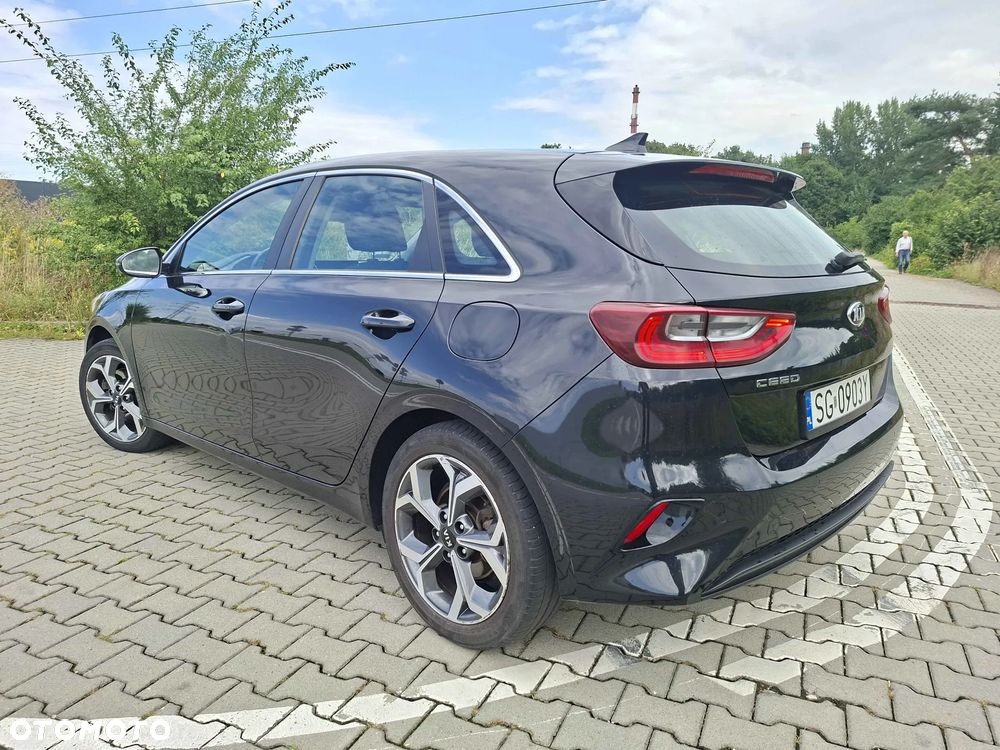 Kia Ceed 1.4 L - 10