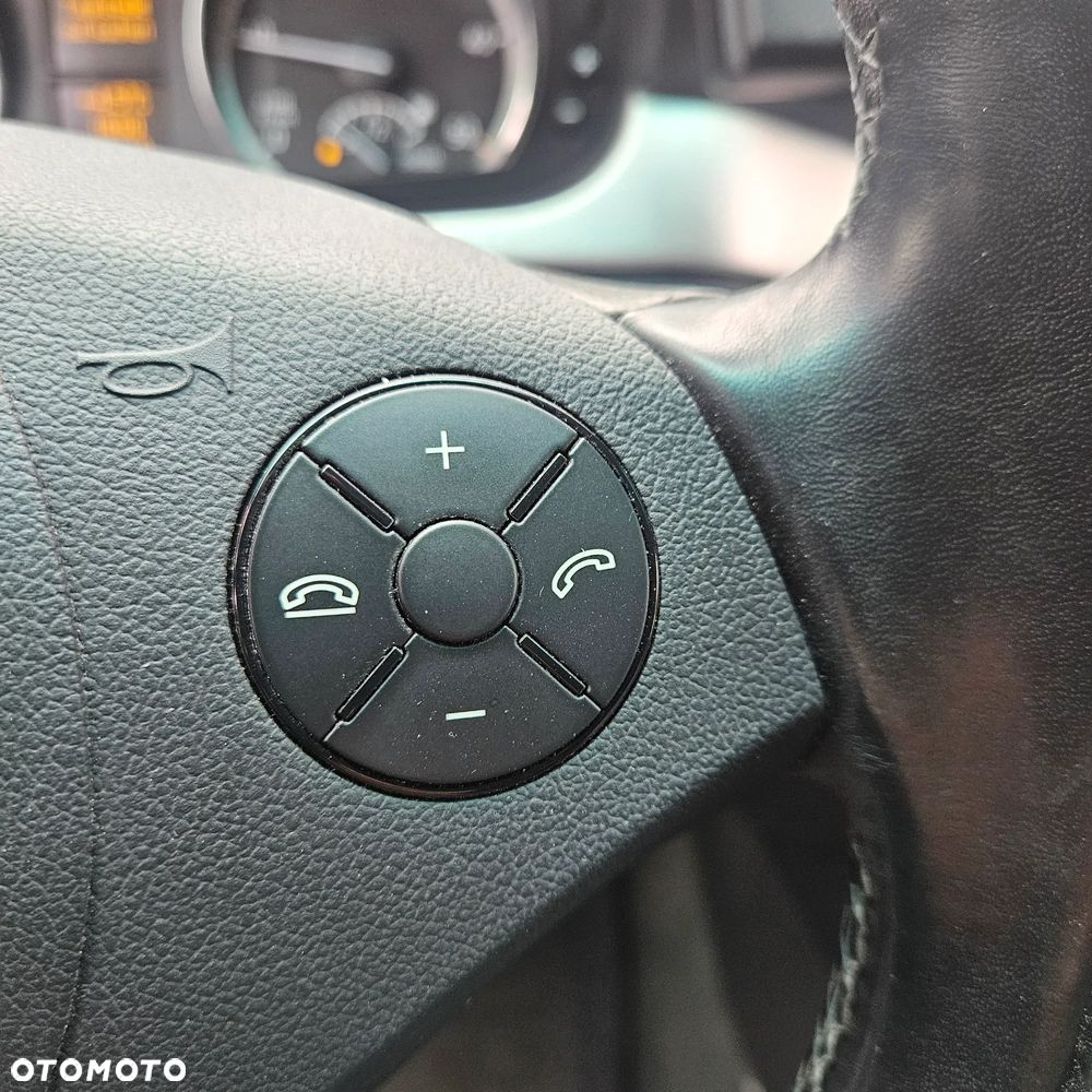 Mercedes-Benz Viano - 23