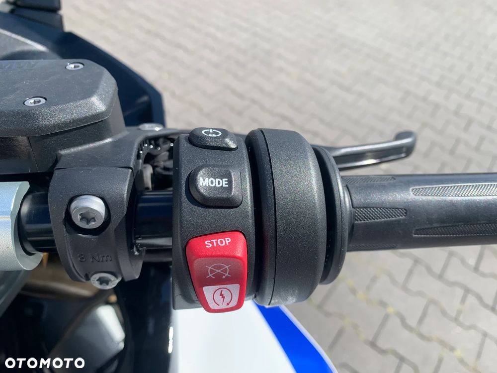 BMW RS - 16