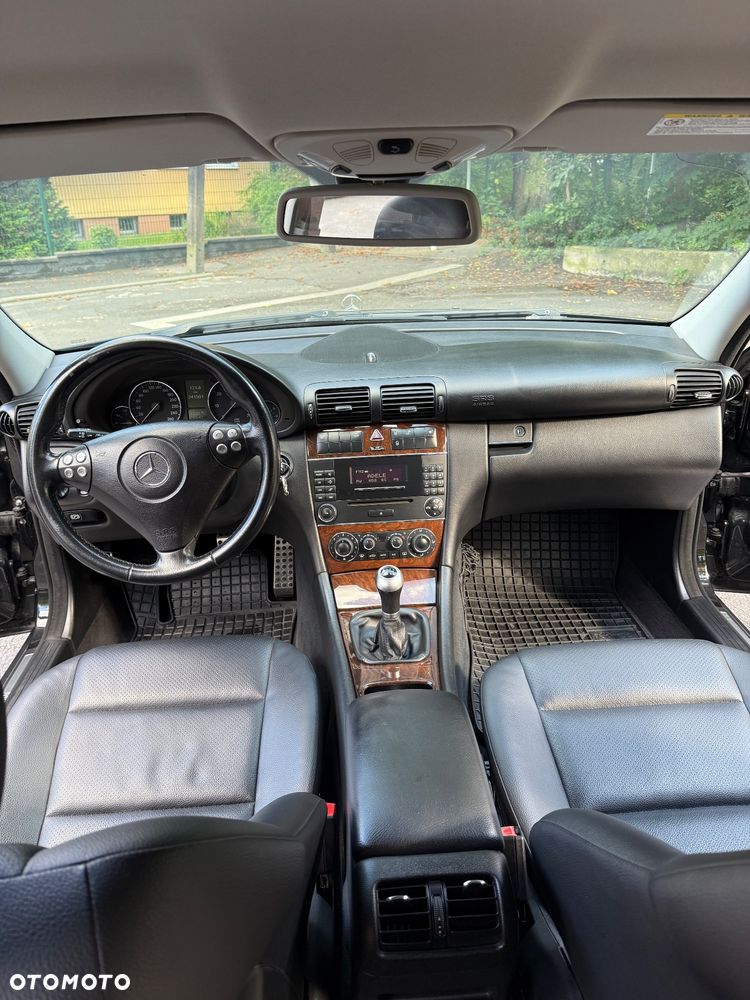Mercedes-Benz Klasa C 180 Kompressor Elegance Sport Edition - 7