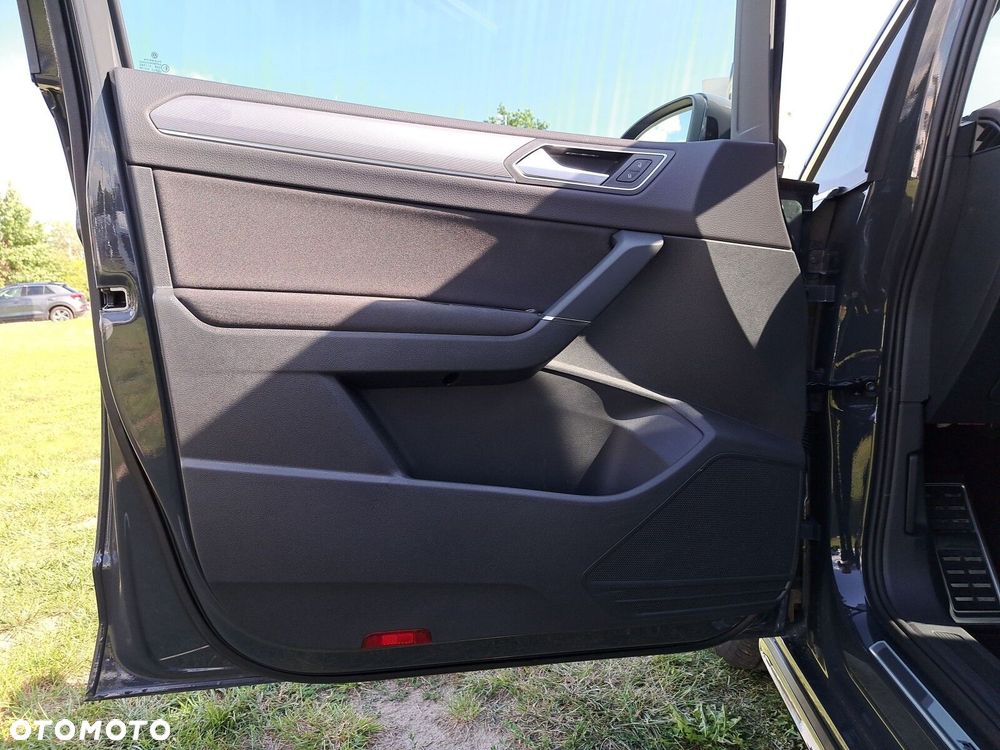 Volkswagen Touran - 14
