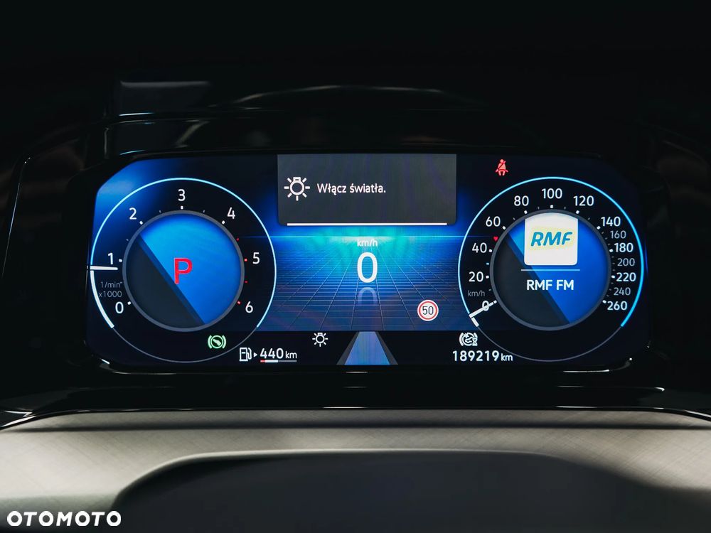 Volkswagen Golf - 22