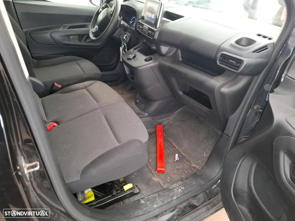 Citroën Citroën BERLINGO CX.AUT. 8V. 3 LUGARES C/GPS 130 CV - 9