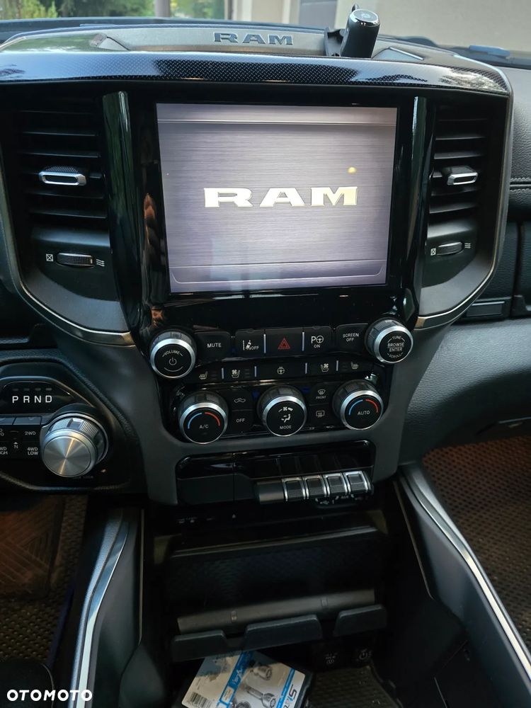 RAM 1500 5.7 Crew Cab Shortbed Laramie Sport - 27