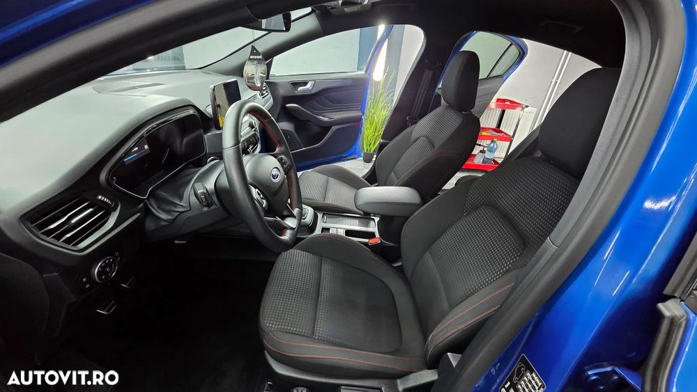 Ford Focus 1.5 EcoBoost ST-Line - 8
