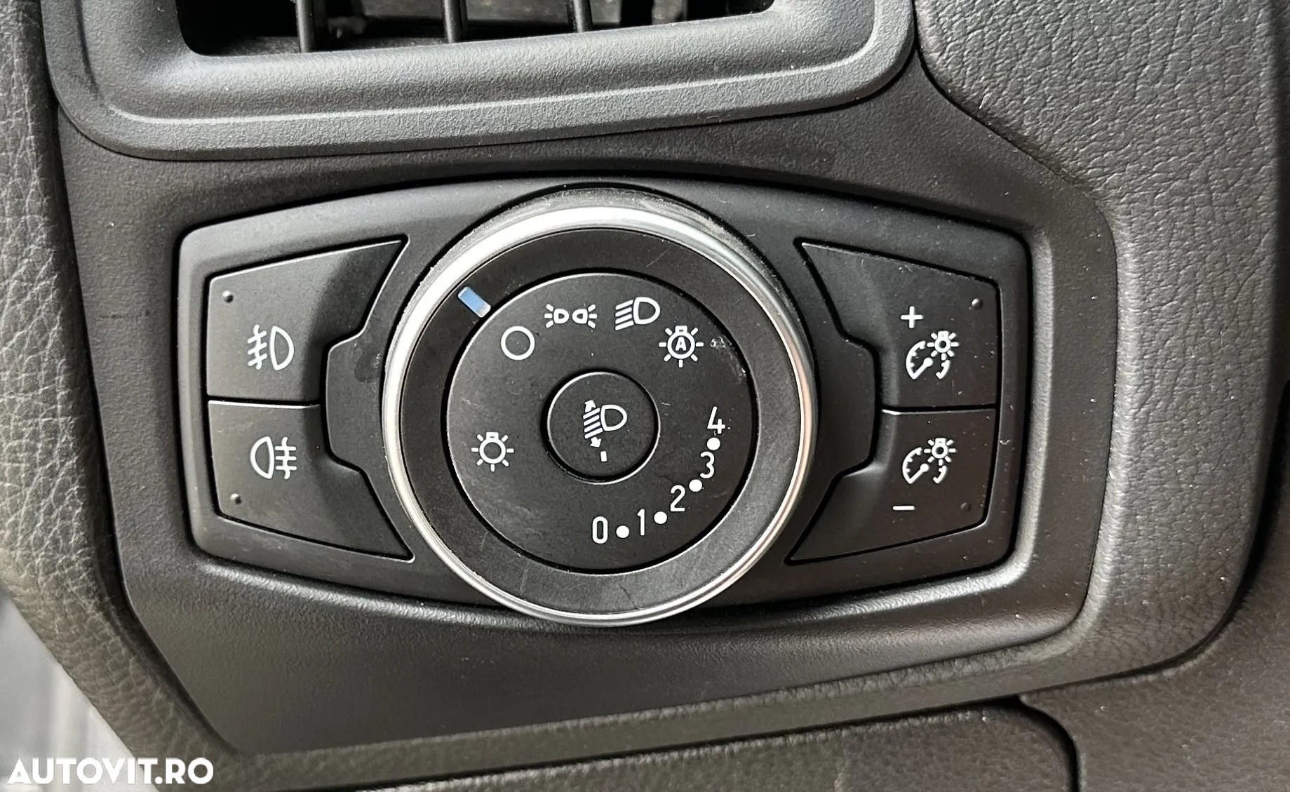 Ford Focus - 28
