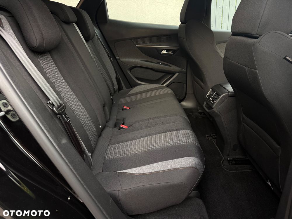 Peugeot 3008 BlueHDi 130 Stop & Start EAT8 Active Pack - 10