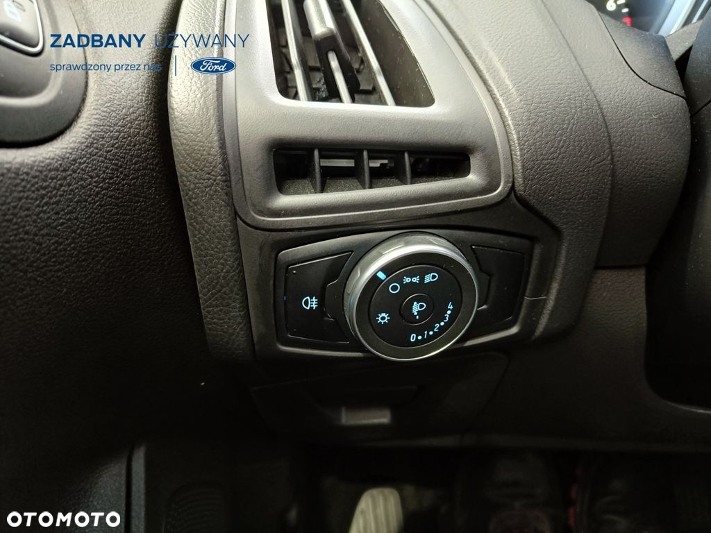 Ford Focus 1.6 Trend - 16