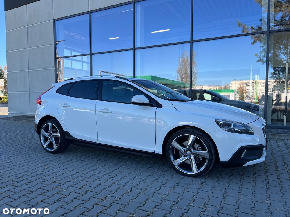 Volvo V40 D4 Momentum - 12