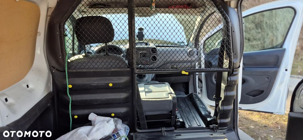 Citroën Berlingo 1.6 HDi Magic - 9