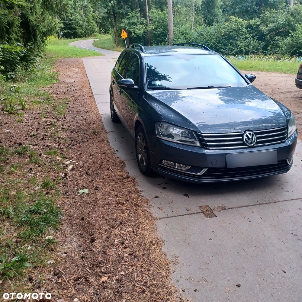 Volkswagen Passat 1.6 TDI Trendline - 4