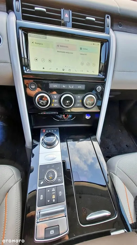 Land Rover Discovery V 2.0 SD4 HSE Luxury - 4
