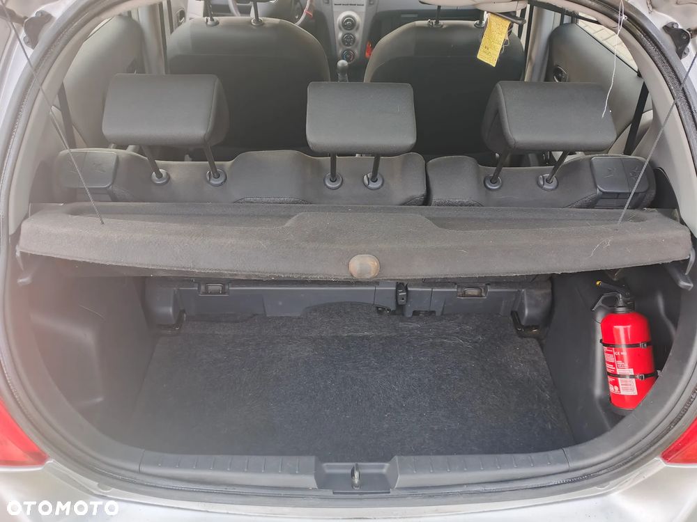 Toyota Yaris - 6