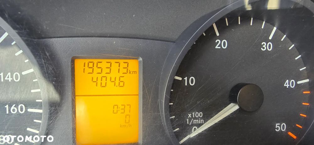 Mercedes-Benz Sprinter - 8