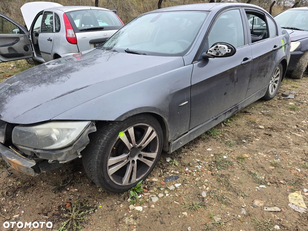 101 / BMW E90 / NA CZĘŚCI - 3