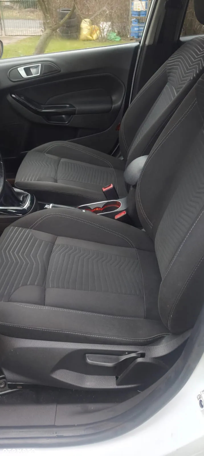 Ford Fiesta 1.0 EcoBoost Start-Stop Titanium - 9