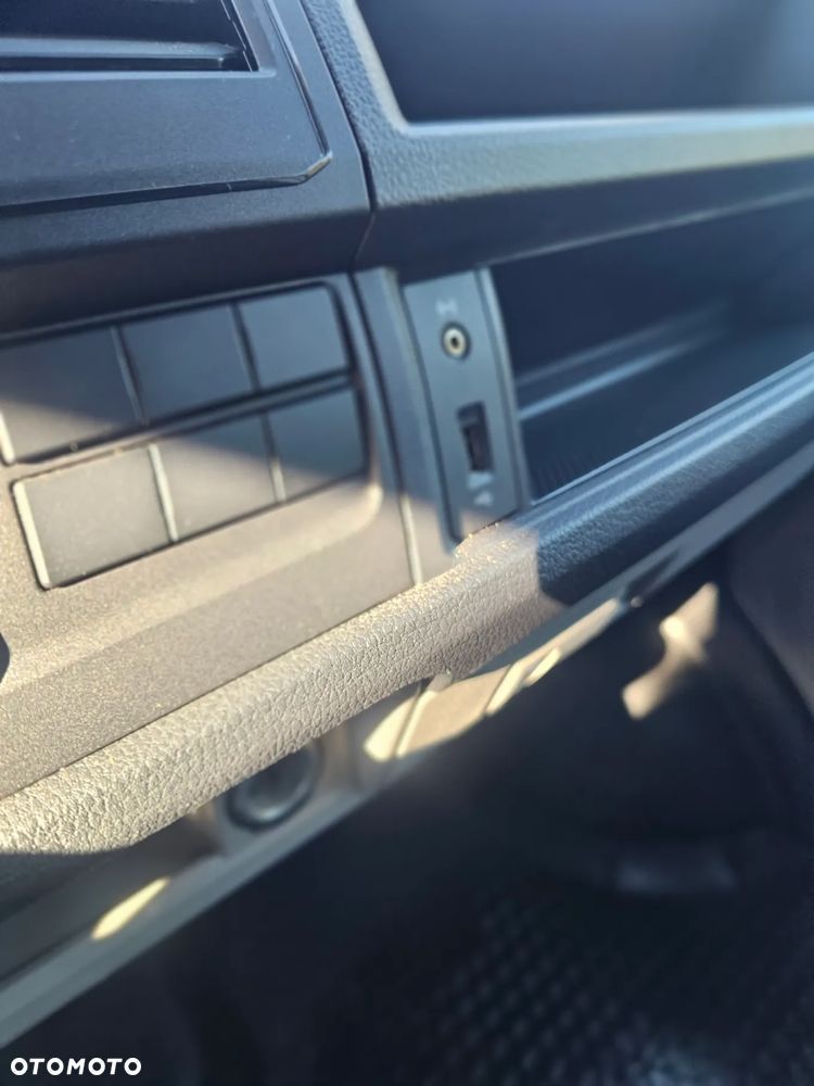 Volkswagen Transporter - 13