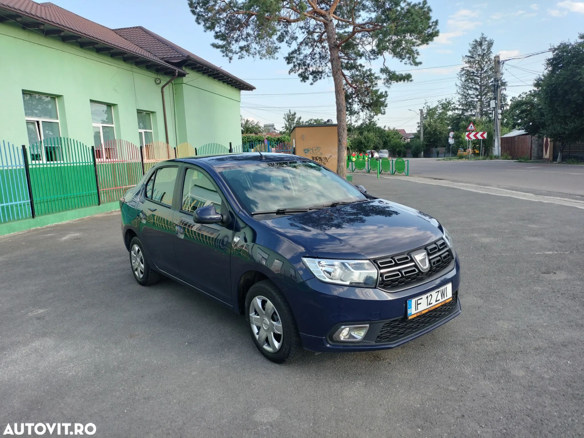 Dacia Logan 1.5 Blue dCi Laureate - 1