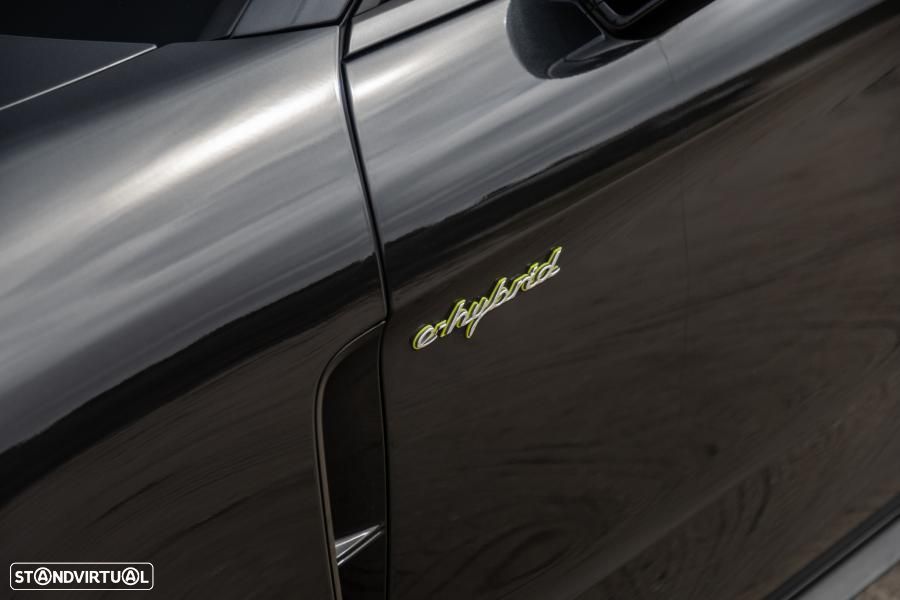 Porsche Panamera Sport Turismo 4 E-Hybrid - 11