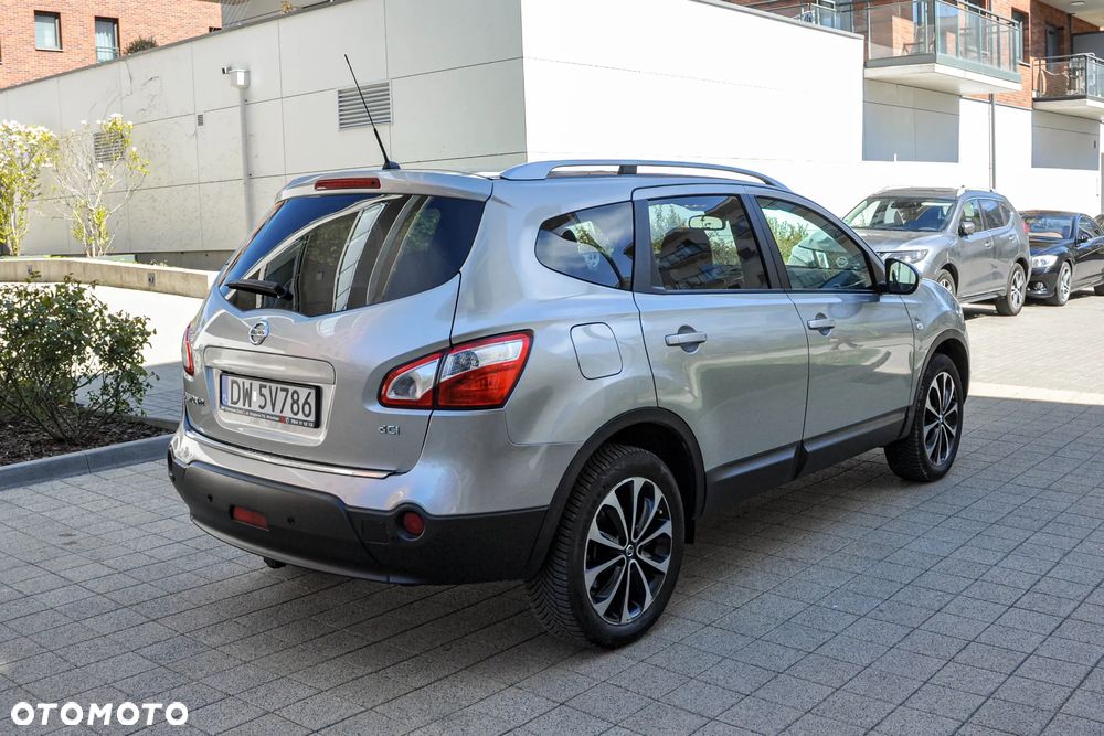 Nissan Qashqai+2 - 4