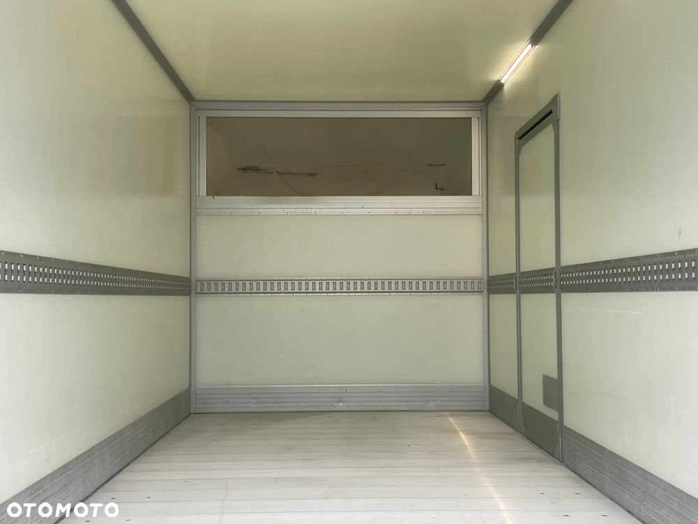 Renault Master Izoterma Winda - 14