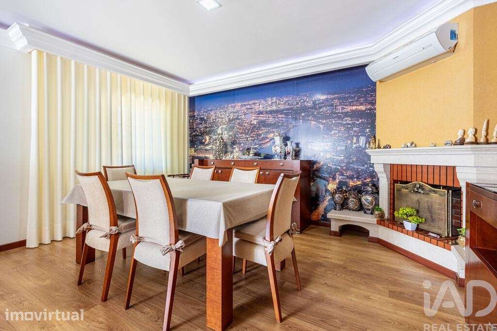 Casa / Villa T4 em Rio Maior de 264,00 m2 - Grande imagem: 2/29