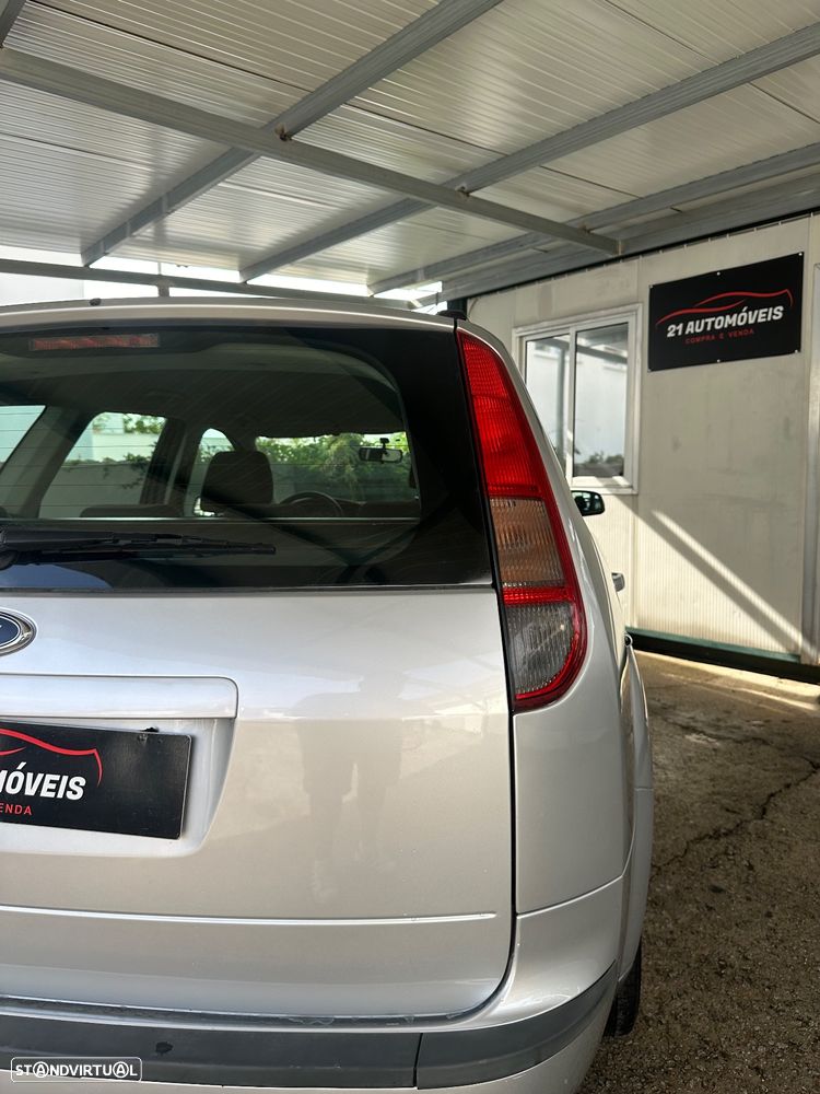 Ford Focus SW 1.4 Zetec - 8