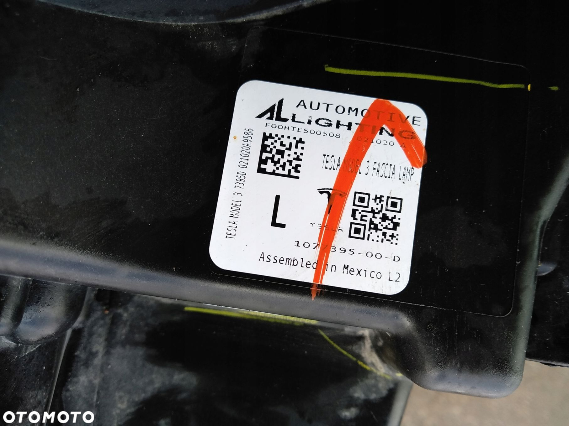 Halogen LED lewy Tesla 3 1077395-00-D - 5