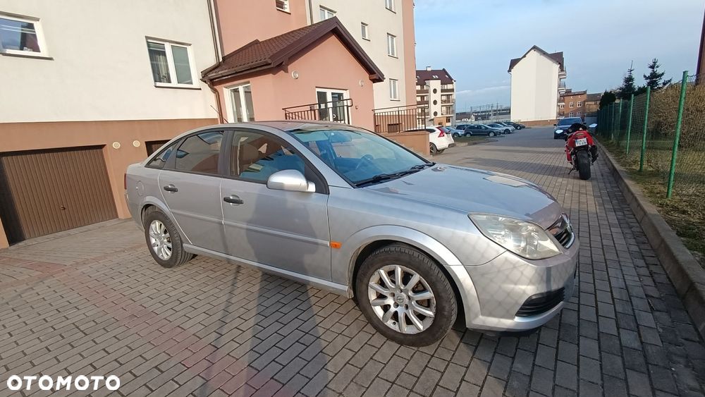 Opel Vectra 1.9 CDTI Essentia - 4