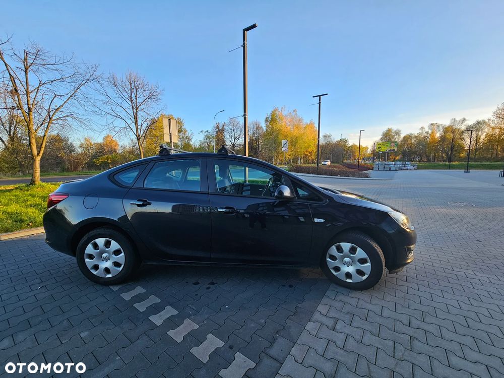 Opel Astra 1.6 CDTI Essentia S&S - 4