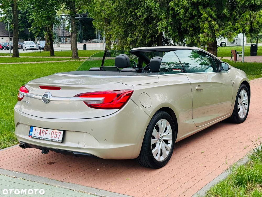 Opel Cascada 1.4 T Cosmo S&S - 18