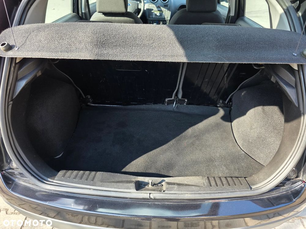 Ford Fiesta 1.4 - 6