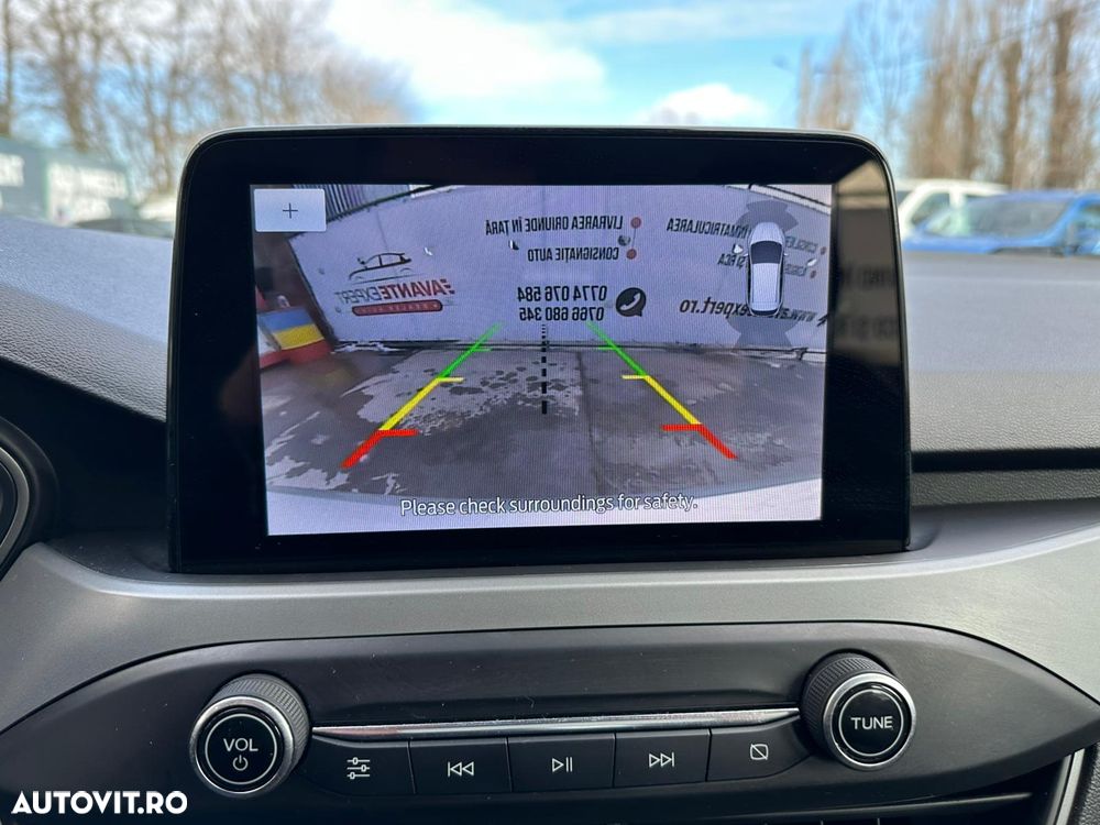 Ford Focus 1.5 EcoBlue Connected - 23