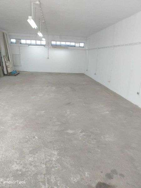 Armazém em Fafe. - Grande imagem: 5/7