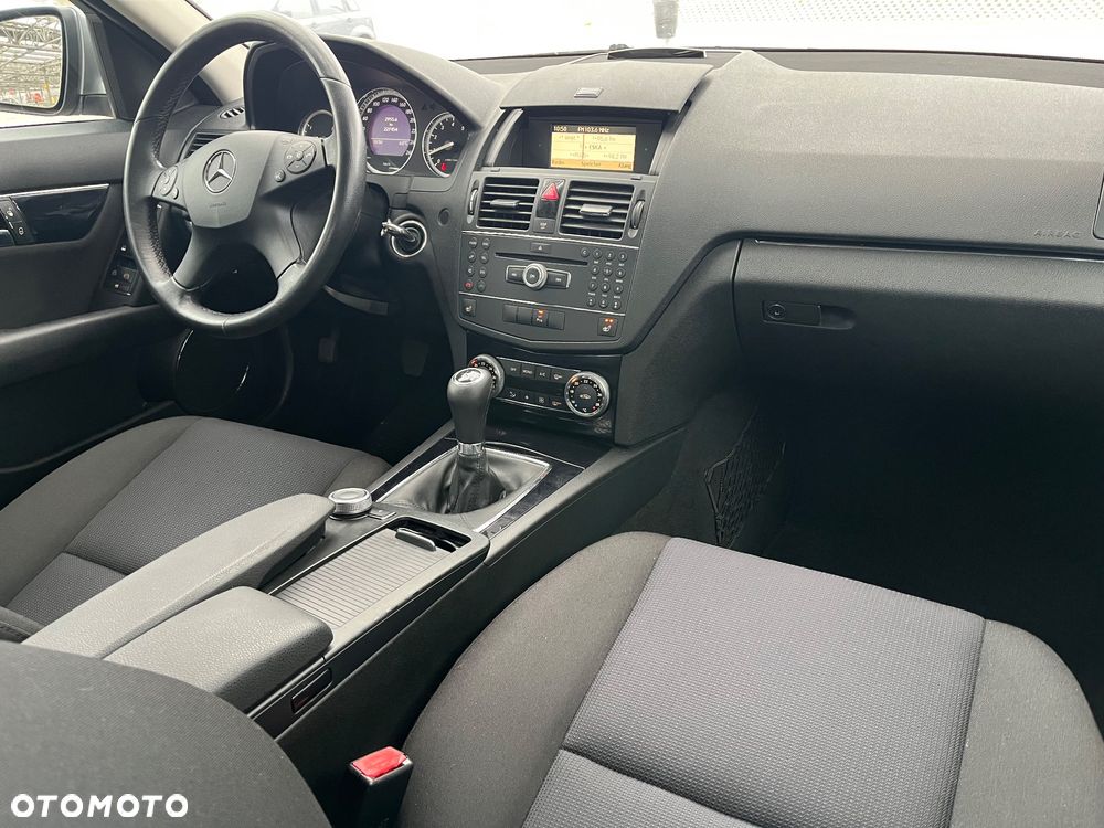Mercedes-Benz Klasa C 200 Kompressor Classic - 19
