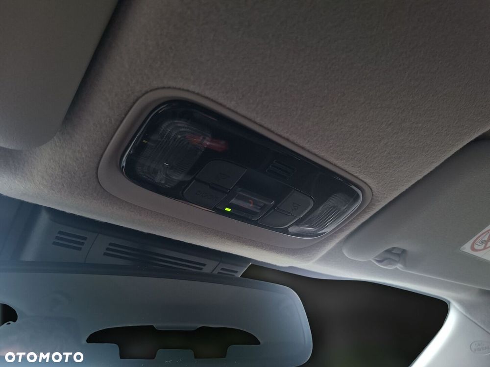 Toyota Yaris Hybrid 1.5 Style - 27