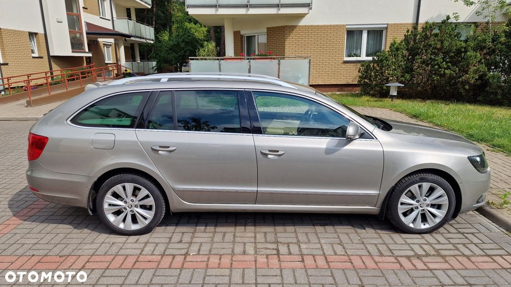 Skoda Superb 1.8 TSI Platinum DSG - 39
